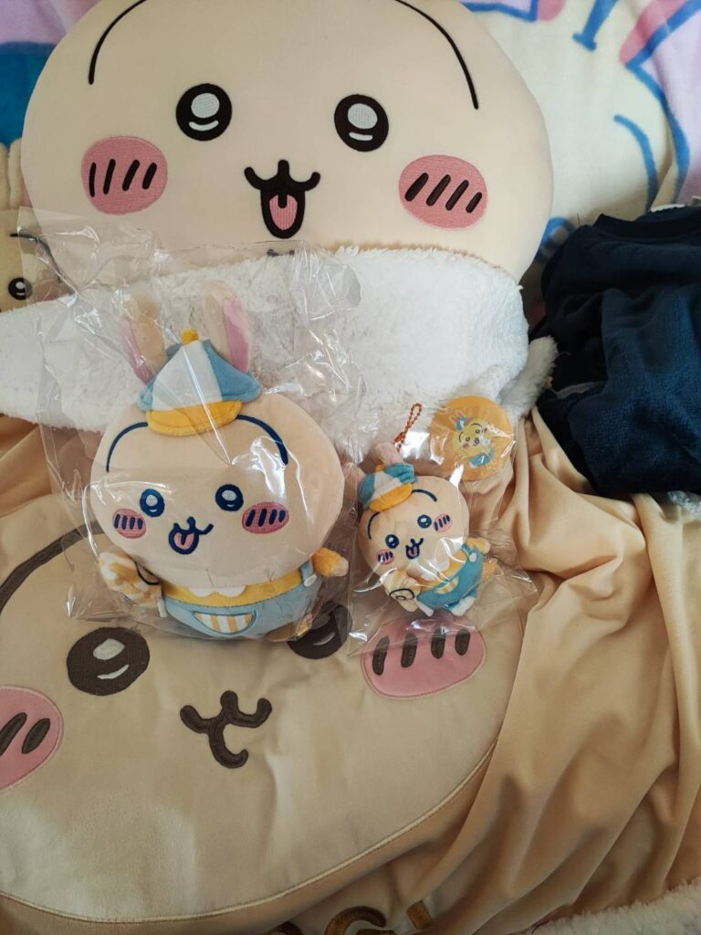 ちいかわ ワクワクゆうえんち　うさぎさんマスコットとぬいぐるみ