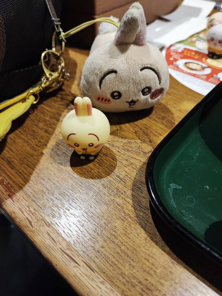 ちいかわ　うさぎとうさぎ　