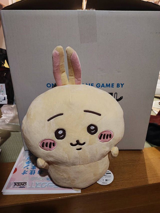 ちいかわ　DMMオンクレ　ダンボール