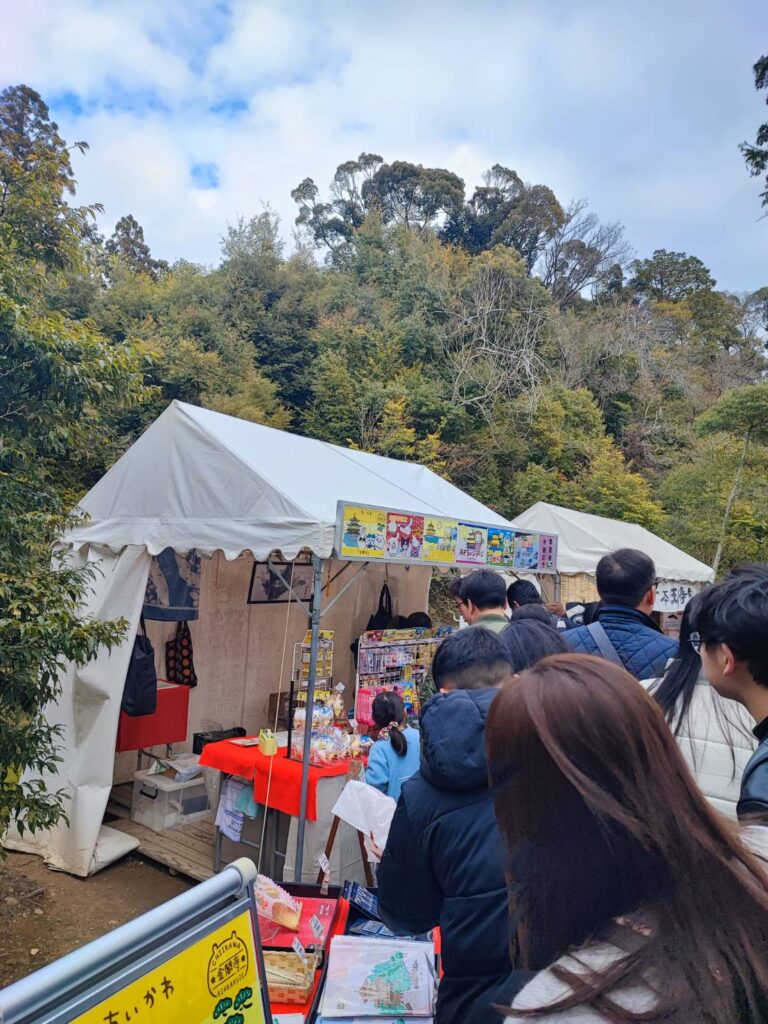 ちいかわ　金閣寺