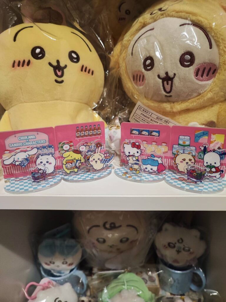 ちいかわ サンリオコラボ アクスタ