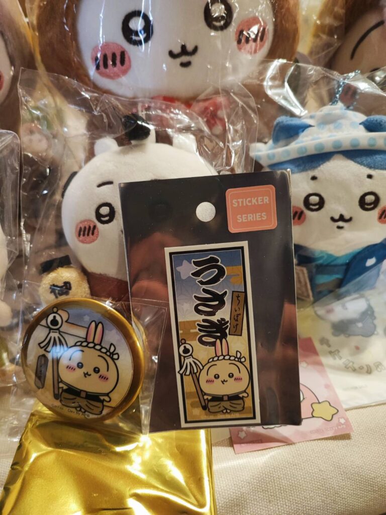 ちいぽけ　缶バッチとステッカー