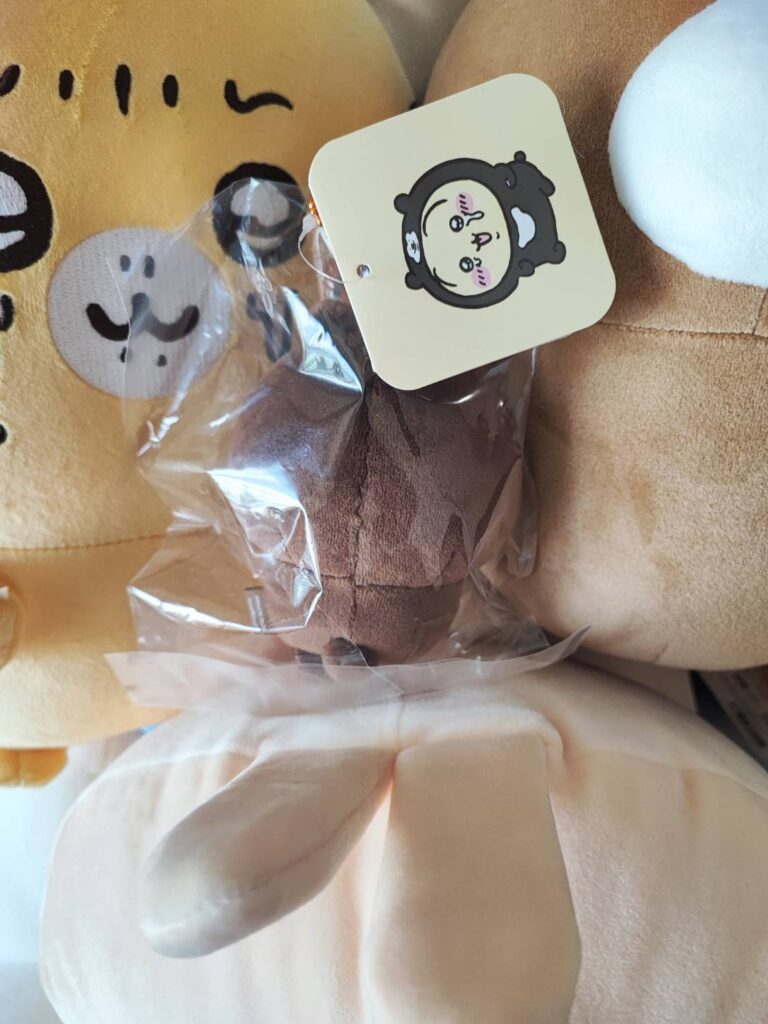 ナガノキャラクターズ マレーグマを被ったちいかわ　うさぎ