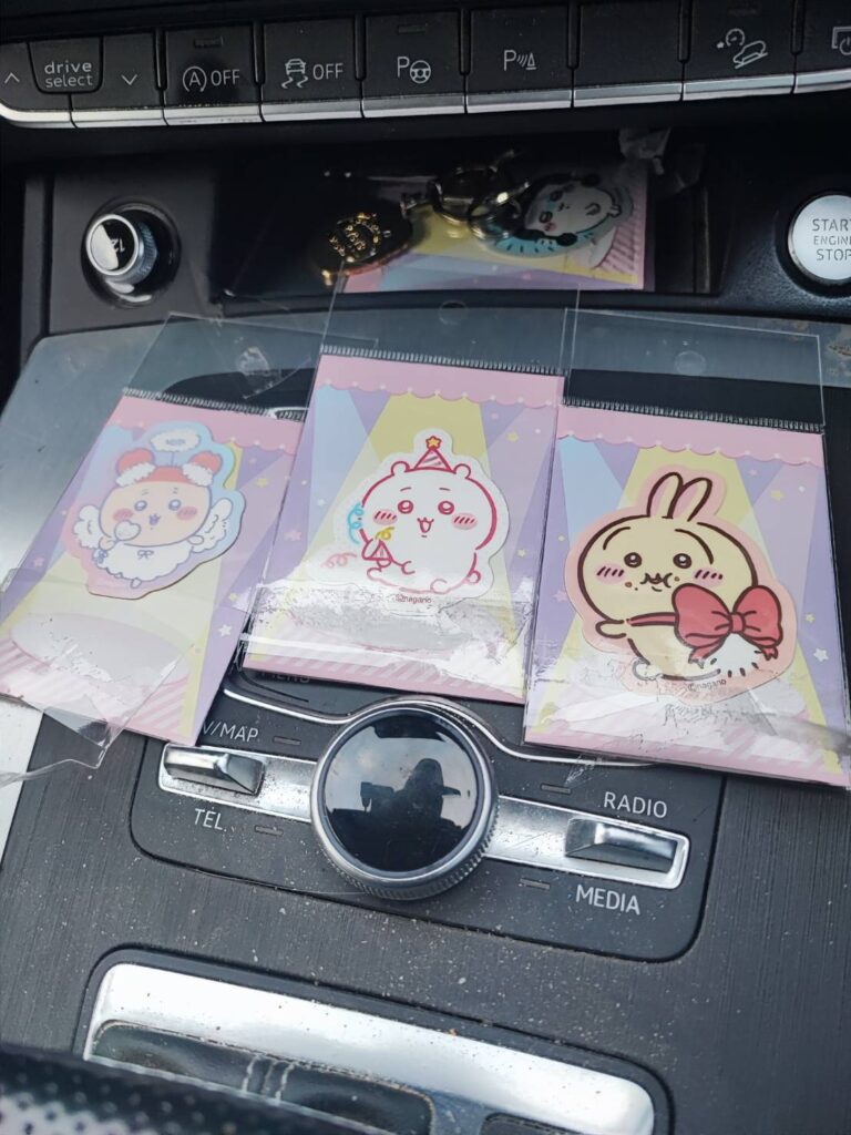 ちいかわ ダイカットステッカー　100円